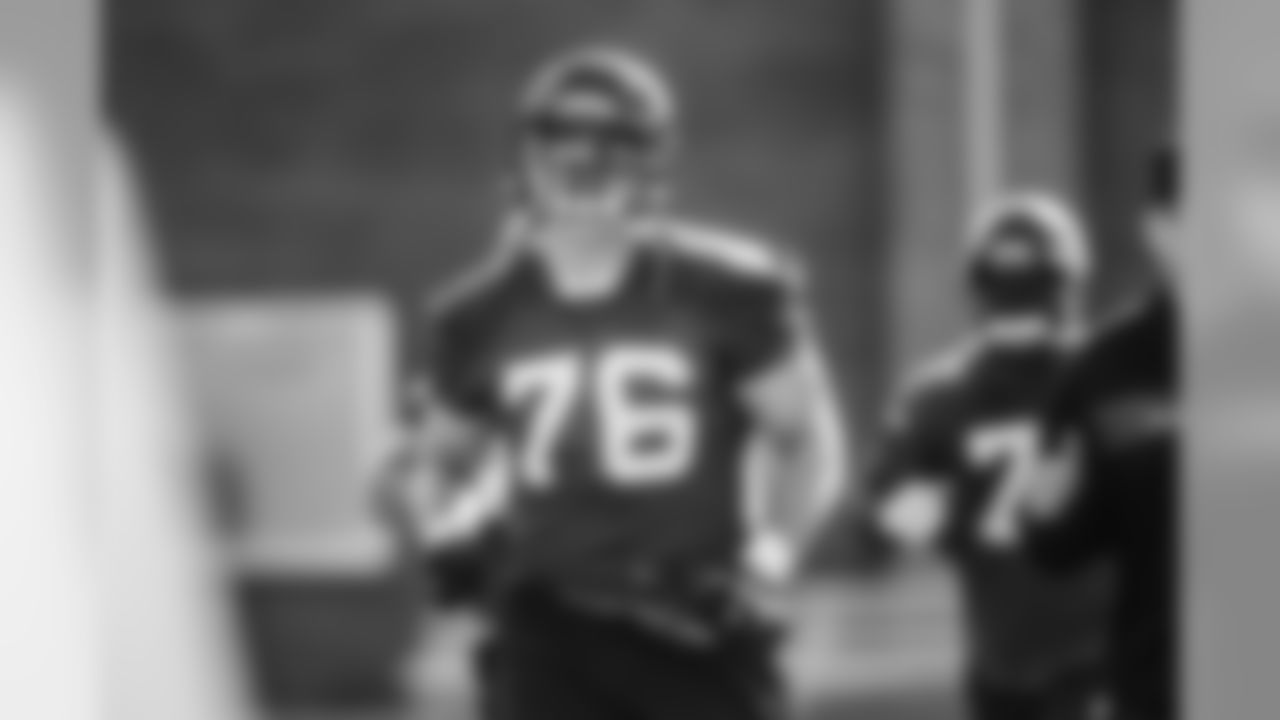 T Daniel Brunskill
Atlanta Falcons / Carmen Mandato