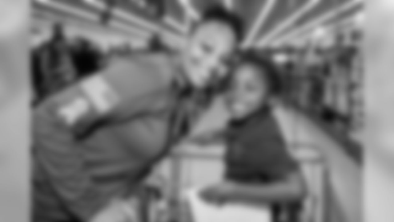 ShopWithaPro_KD_12172018_0429