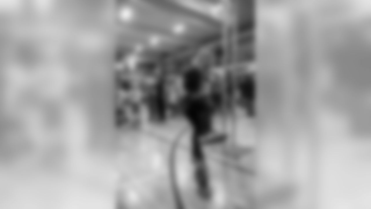 SPORTDAD_NFL_Canada_0105