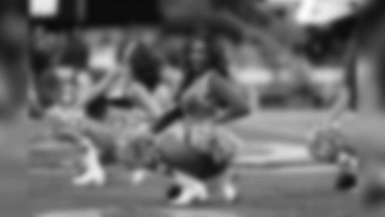 Cheer CINvsATL_AM_09302018_0008