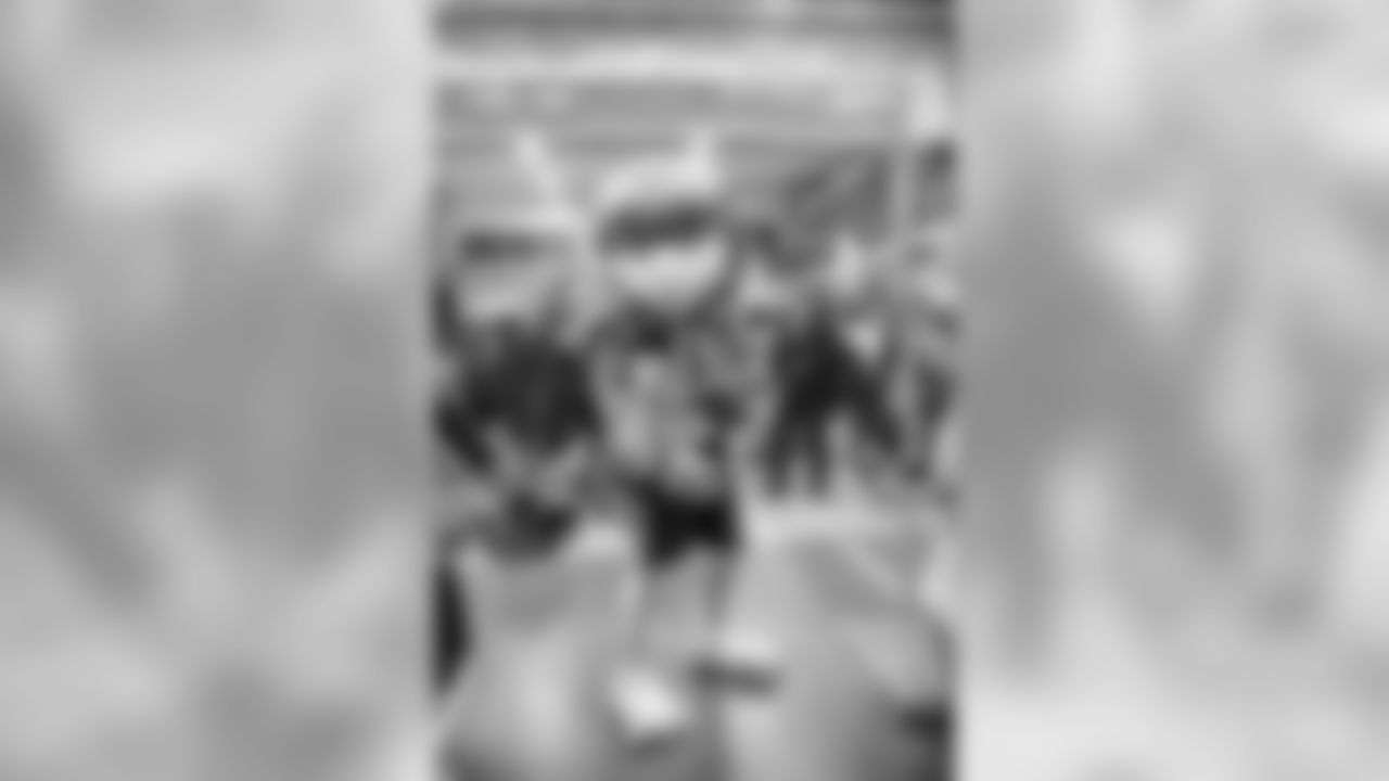 SPORTDAD_NFL_Canada_0218