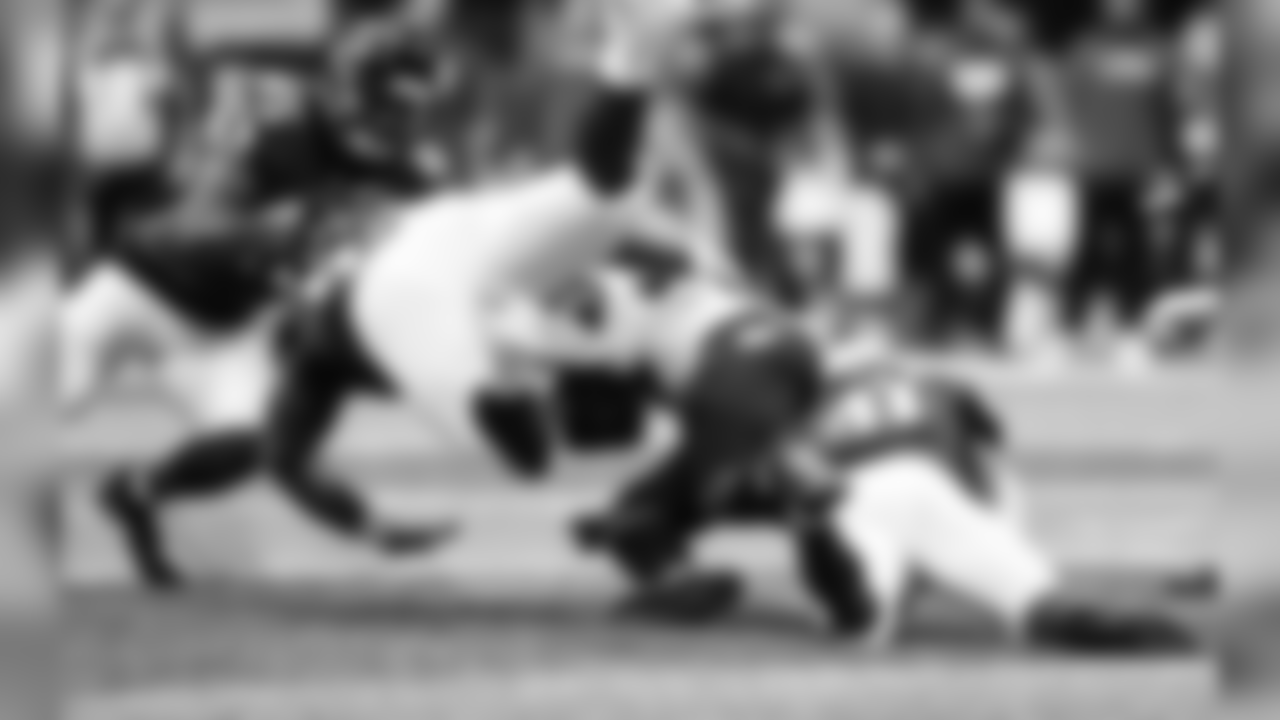 S Sharrod Neasman, DT Grady Jarrett, LB Deion Jones
Atlanta Falcons / Kara Durrette