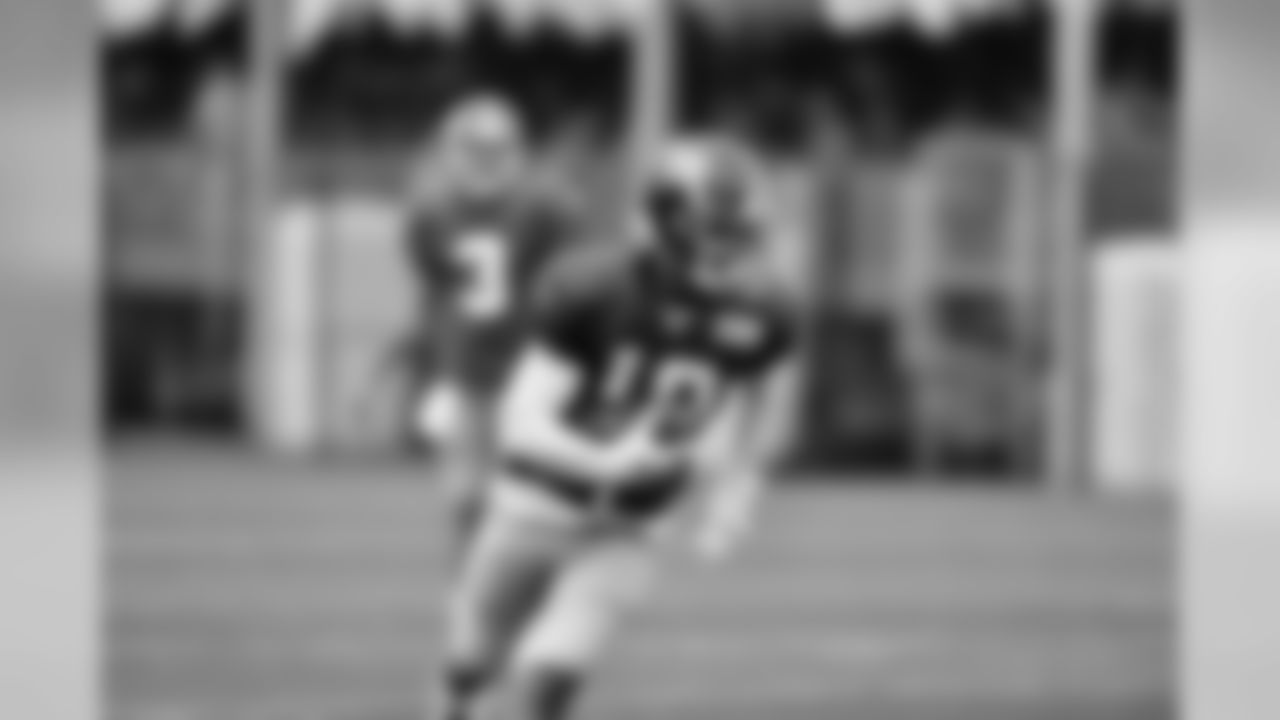 Giants hit the practice field on Monday