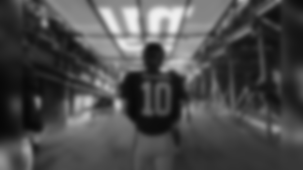 QB Eli Manning