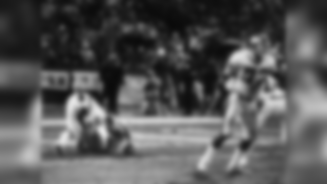 1978 PICK #10 - GORDON KING - TACKLE