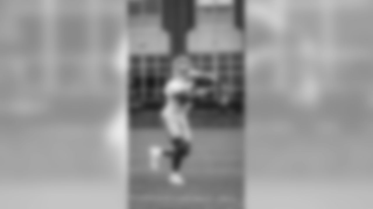 E_18_1009_GiantsPractice021