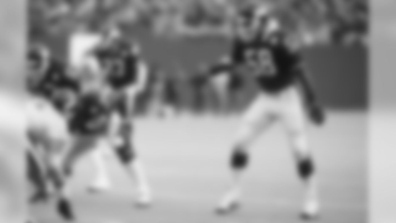 1993 - LB Carl Banks (transition tag)