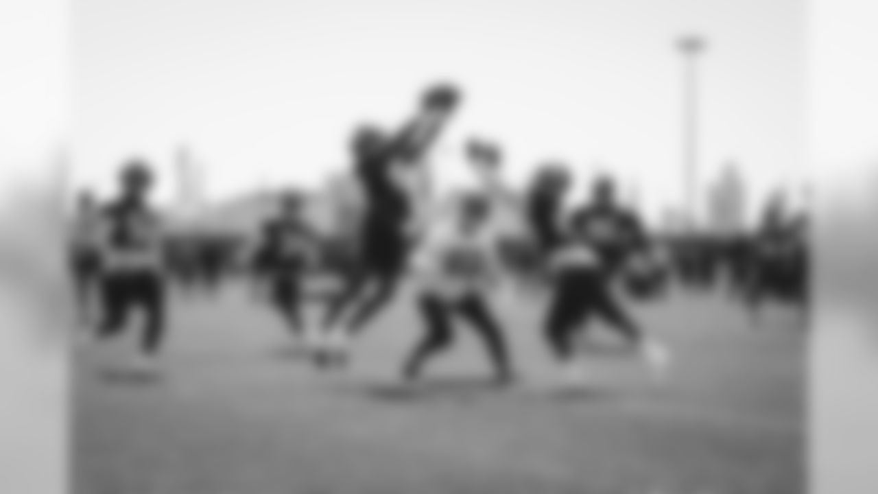 New York Giants participate in Mini Camp at Quest Diagnostics Training Center in East Rutherford, NJ