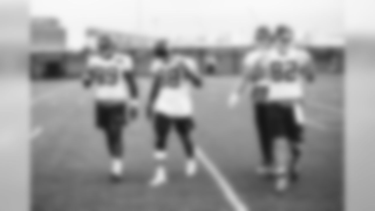 E_18_1009_GiantsPractice012
