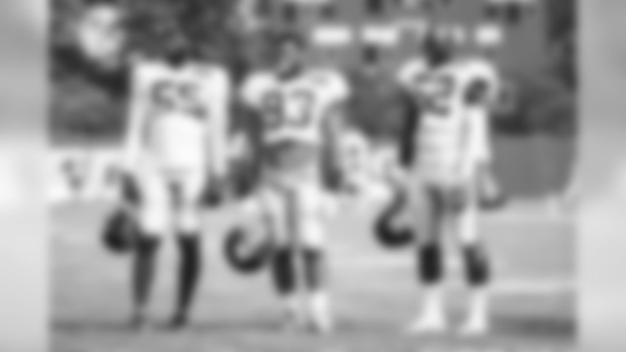 E_18_0815_GiantsLionsPratctice2039