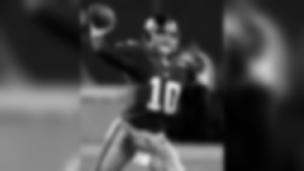 21. December 17, 2005 - New York Giants 27, Kansas City Chiefs 17