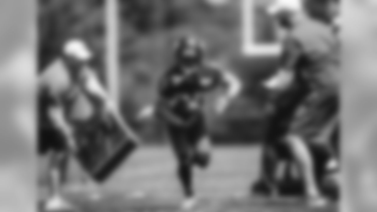 E_SNY_9801