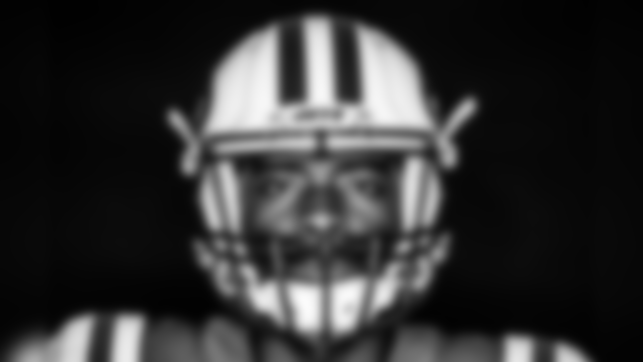 #85 Neal Sterling