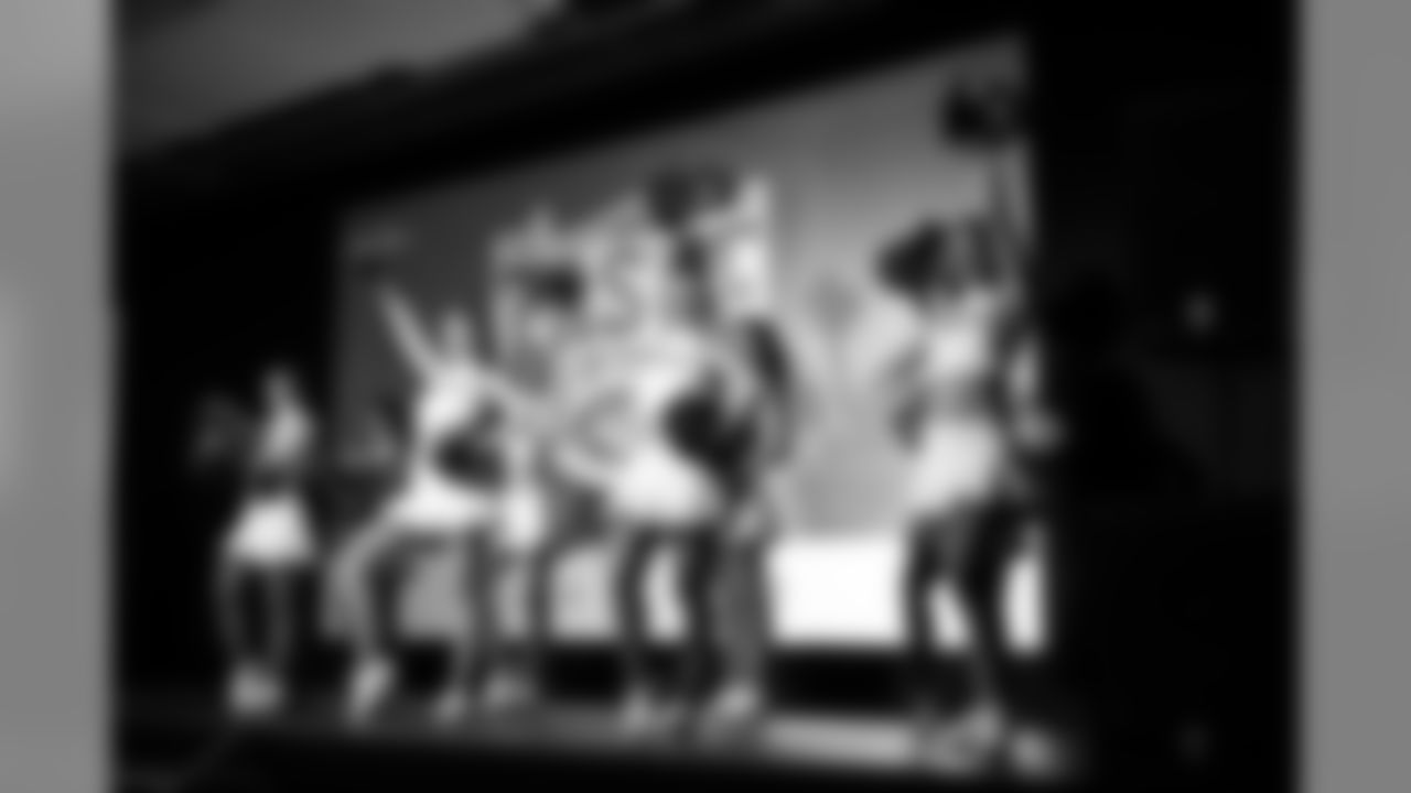 E_SNY_2239
