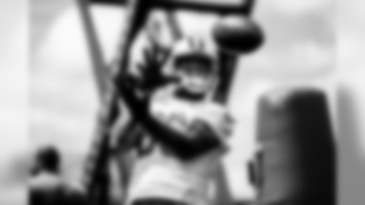 E_5D4_7825