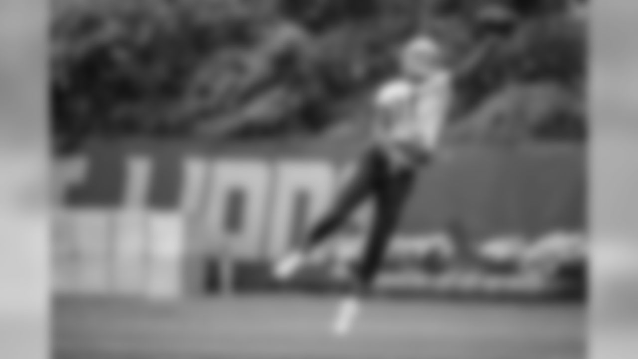 Detroit Lions wide receiver Marvin Jones Jr. (11) makes a one-handed catch during Day 3 of minicamp on Thursday, June 6, 2019 in Allen Park, Mich. (Detroit Lions via AP)