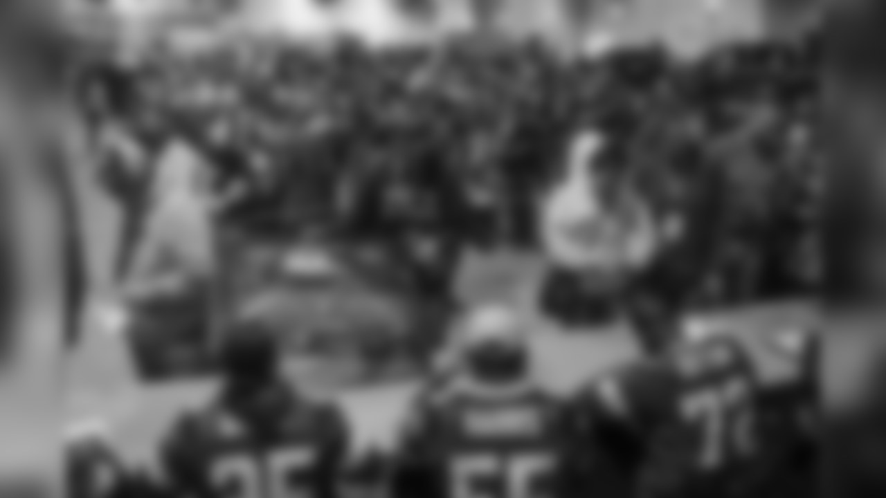 190413-tailgate-tour-antigo-42