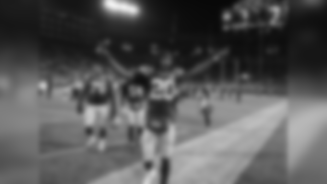Green Bay Packers against the San Francisco 49ers during Monday night's game at Lambeau Field.