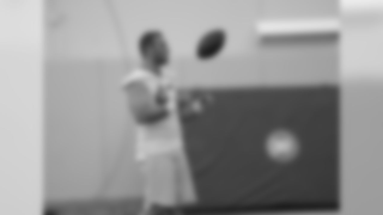 LS <forge-entity title="Hunter Bradley" slug="hunter-bradley" code="player">Hunter Bradley</forge-entity>