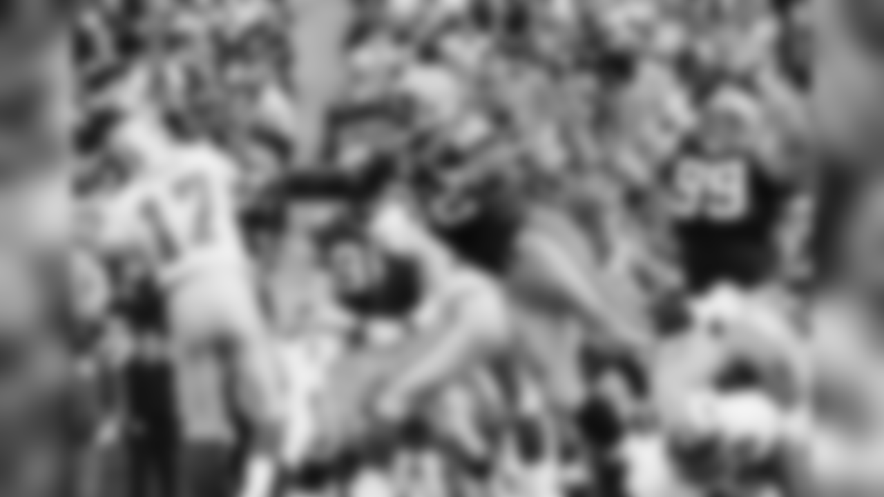 190313-white-reggie-2560-18