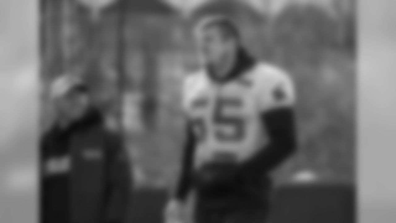 2018_12_5 panthers walks outs 059