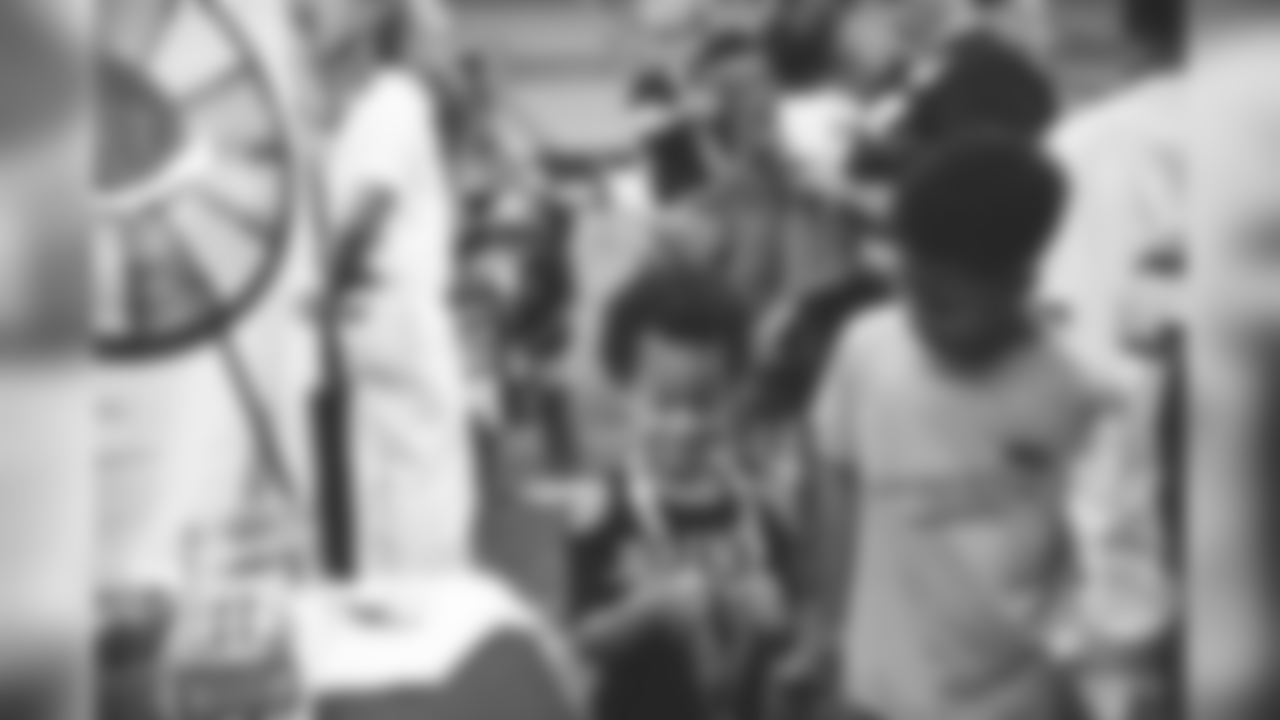 19042DraftParty_253