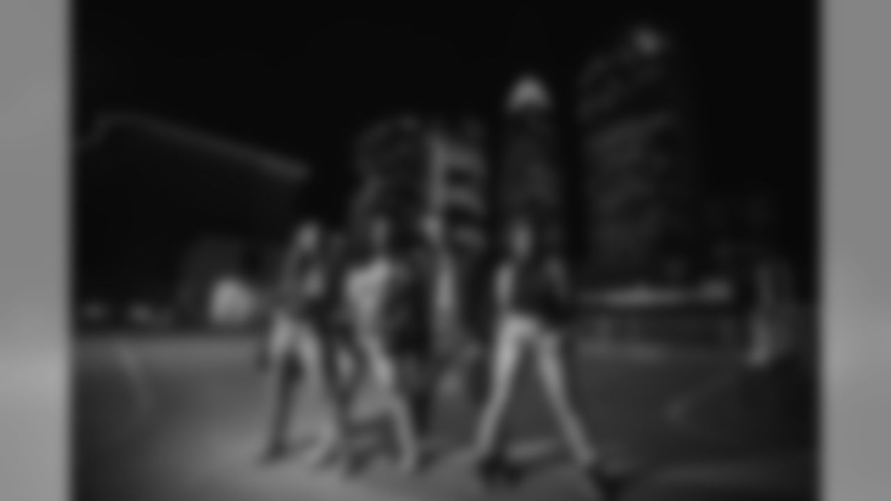 E_1D2_5386