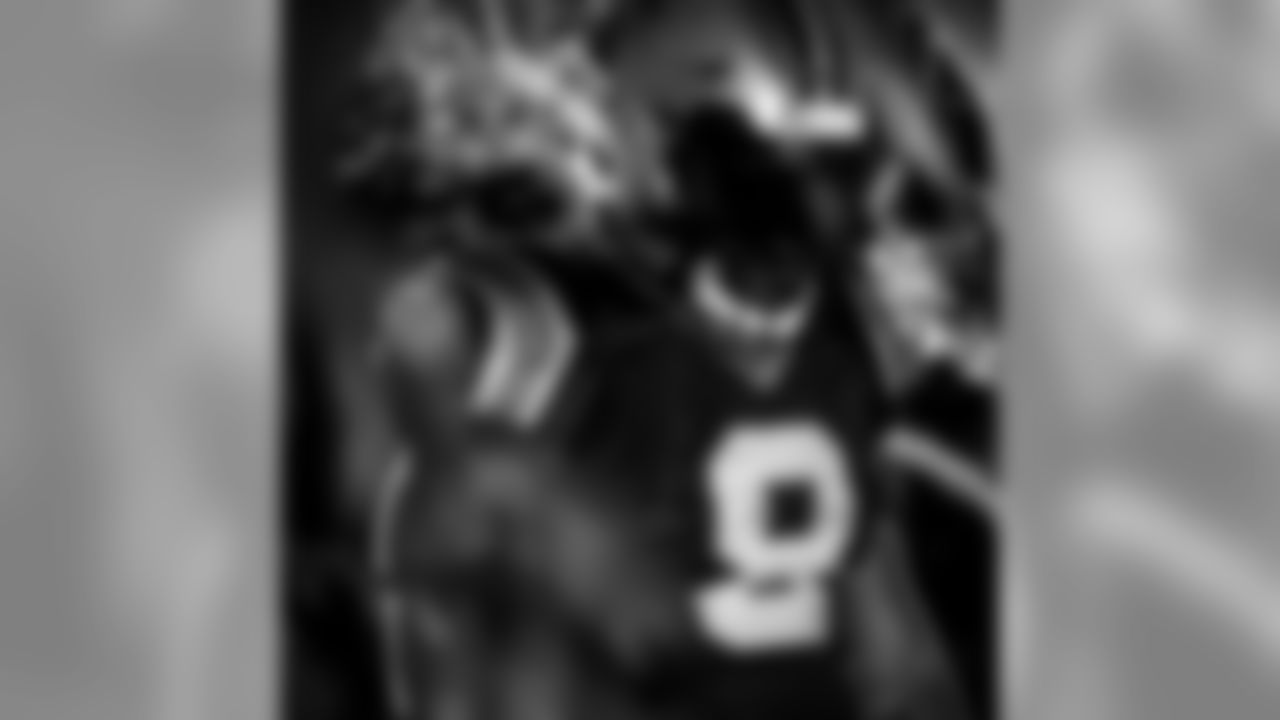 BlackUniforms_135