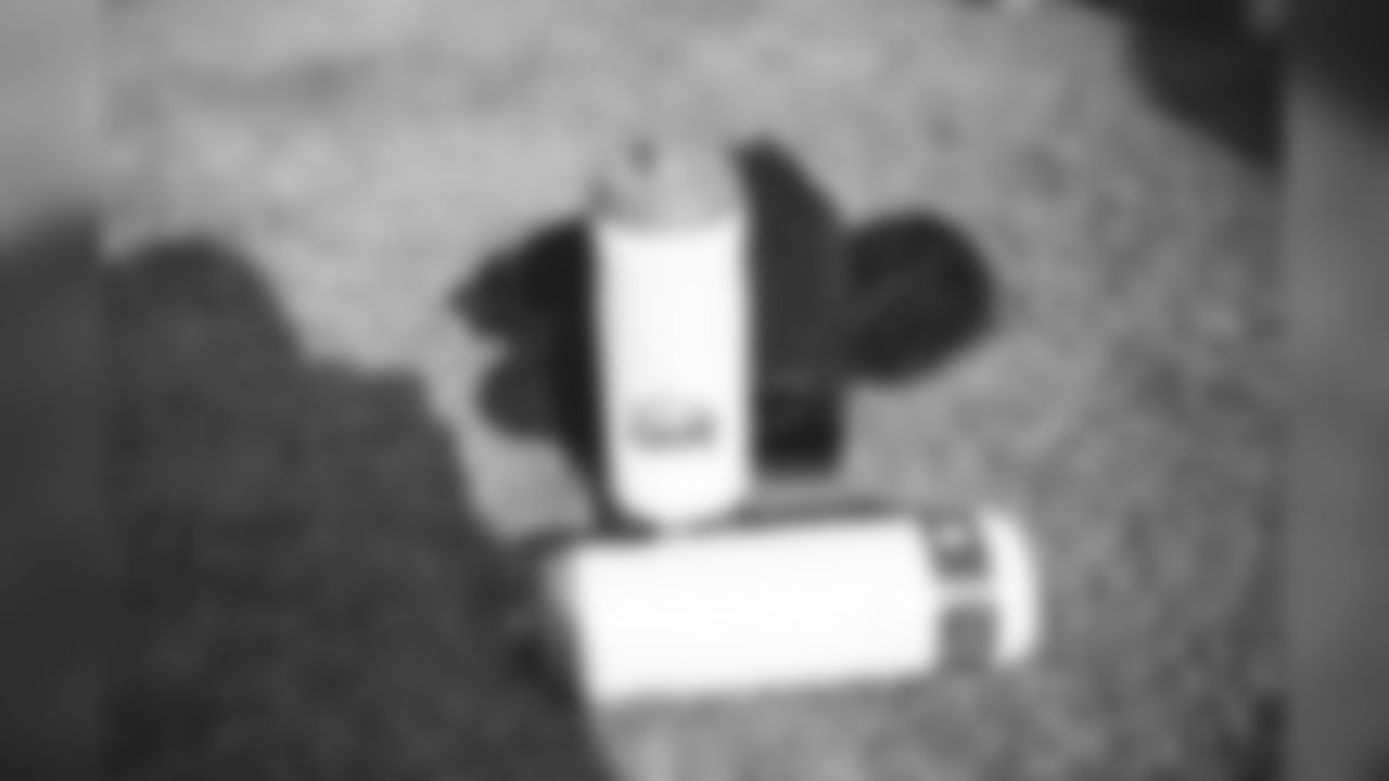 E_1D2_2152