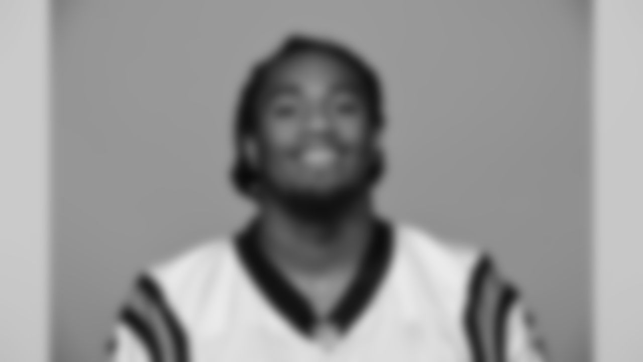 LB Shaq Thompson