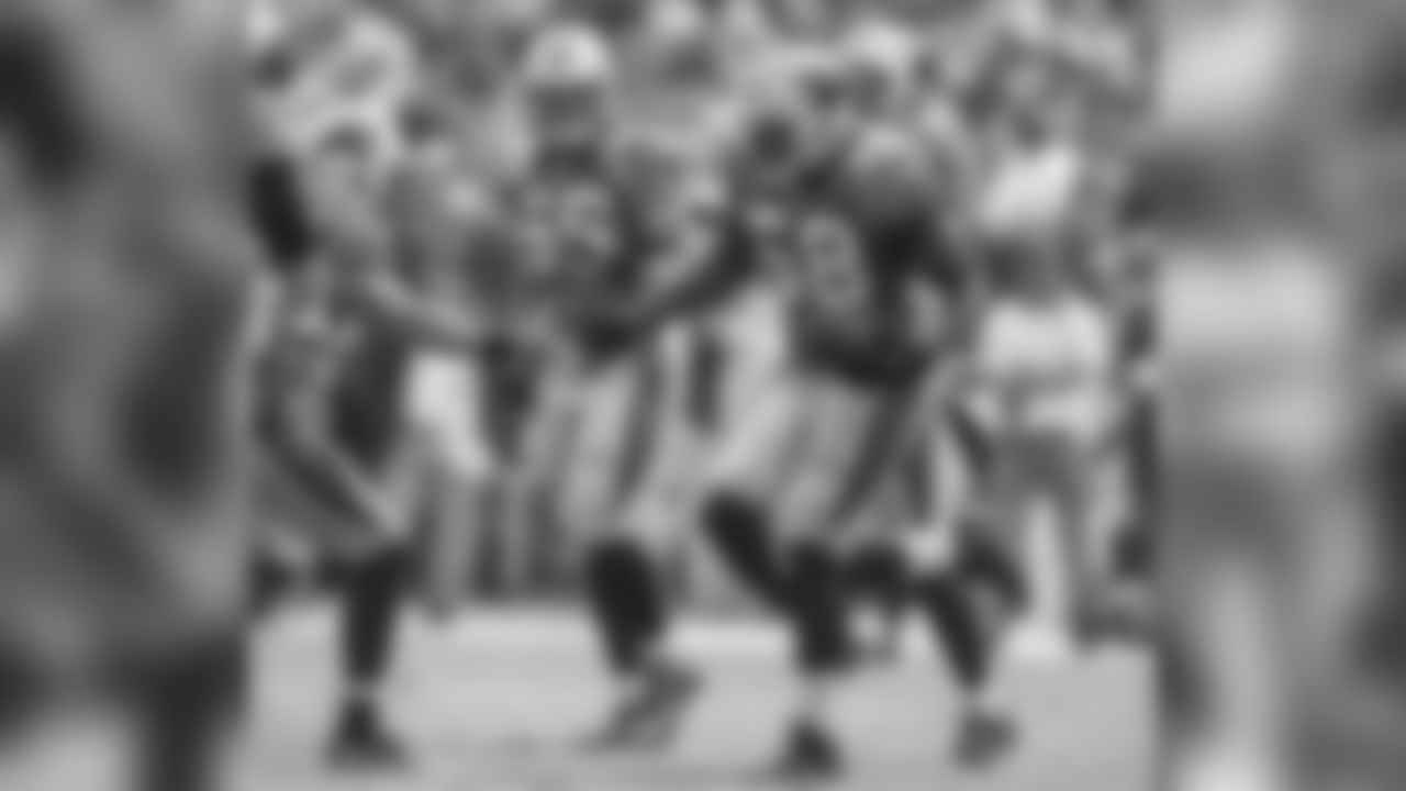 Carolina Panthers play against the Tampa Bay Buccaneers on Sunday, October 4, 2015 in Tampa, FL.