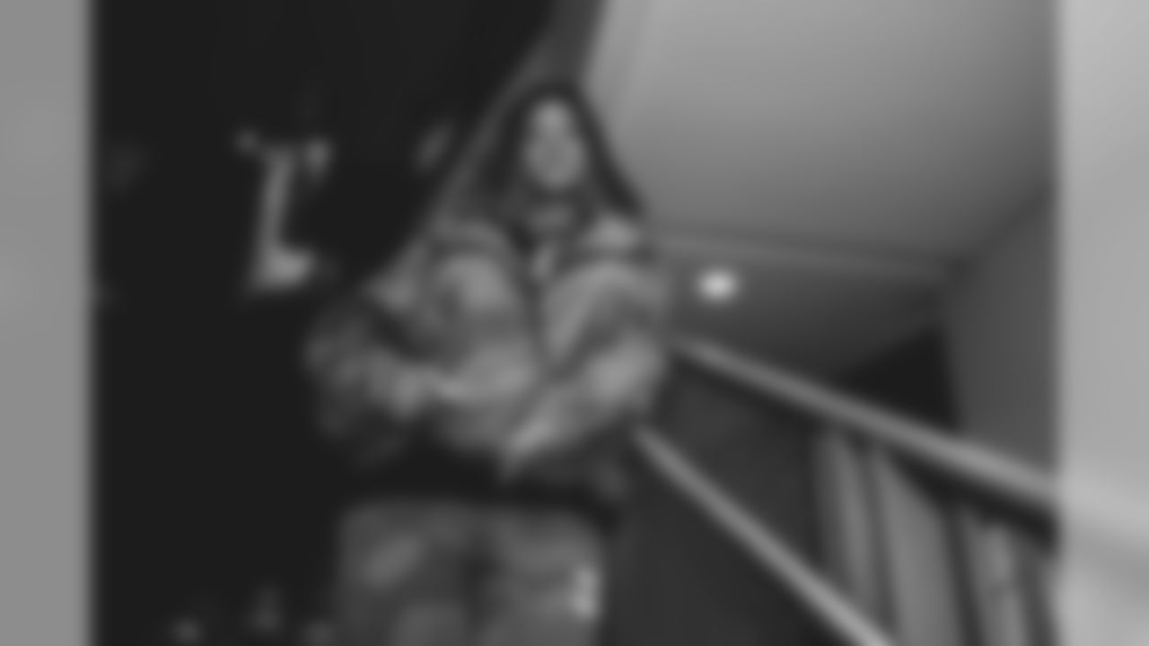 E_1D2_8981