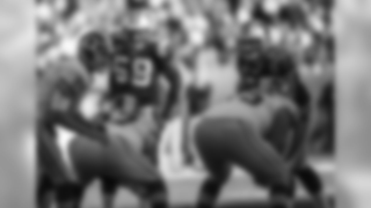 Carolina Panthers play against Washington on Sunday, November 22, 2015.
