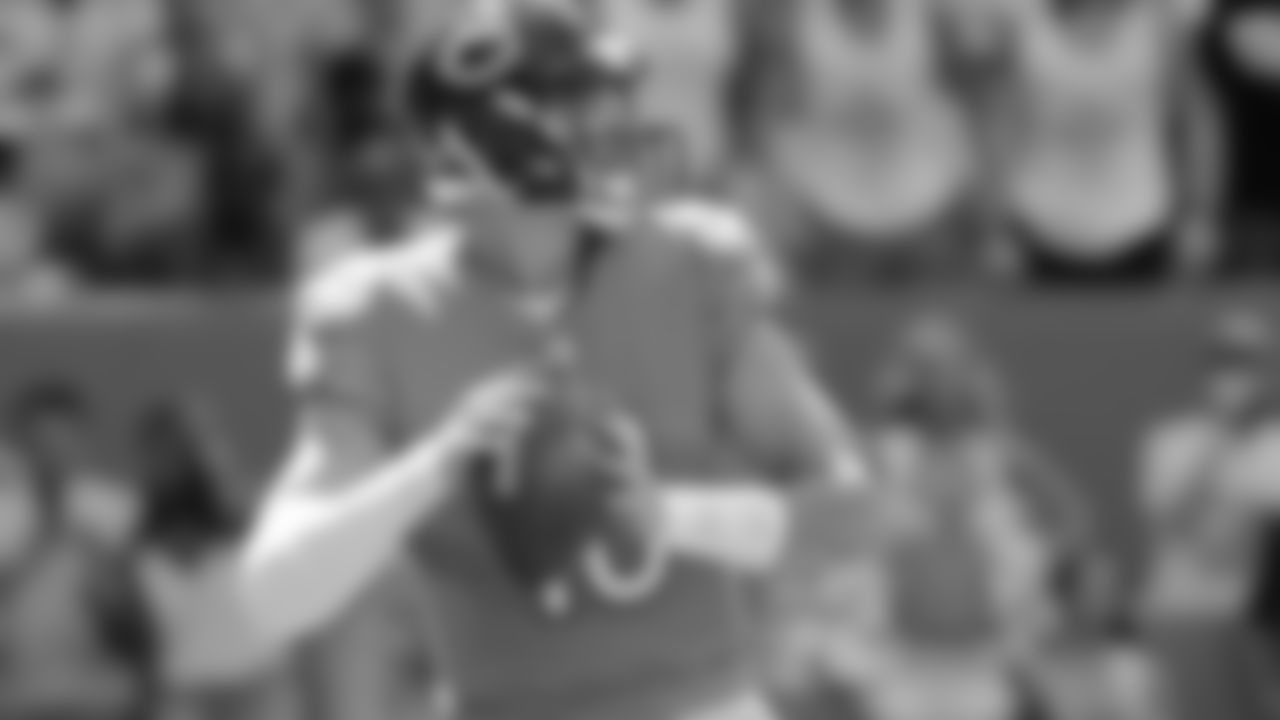 Mitchell Trubisky, QB – Chicago’s second-year quarterback has been inconsistent at times but has also been highly productive this season. Trubisky can make plays with his feet but also is completing 70 percent of his passes with 11 TDs and just four picks in five games for a 105.6 passer rating that ranks seventh in the NFL.