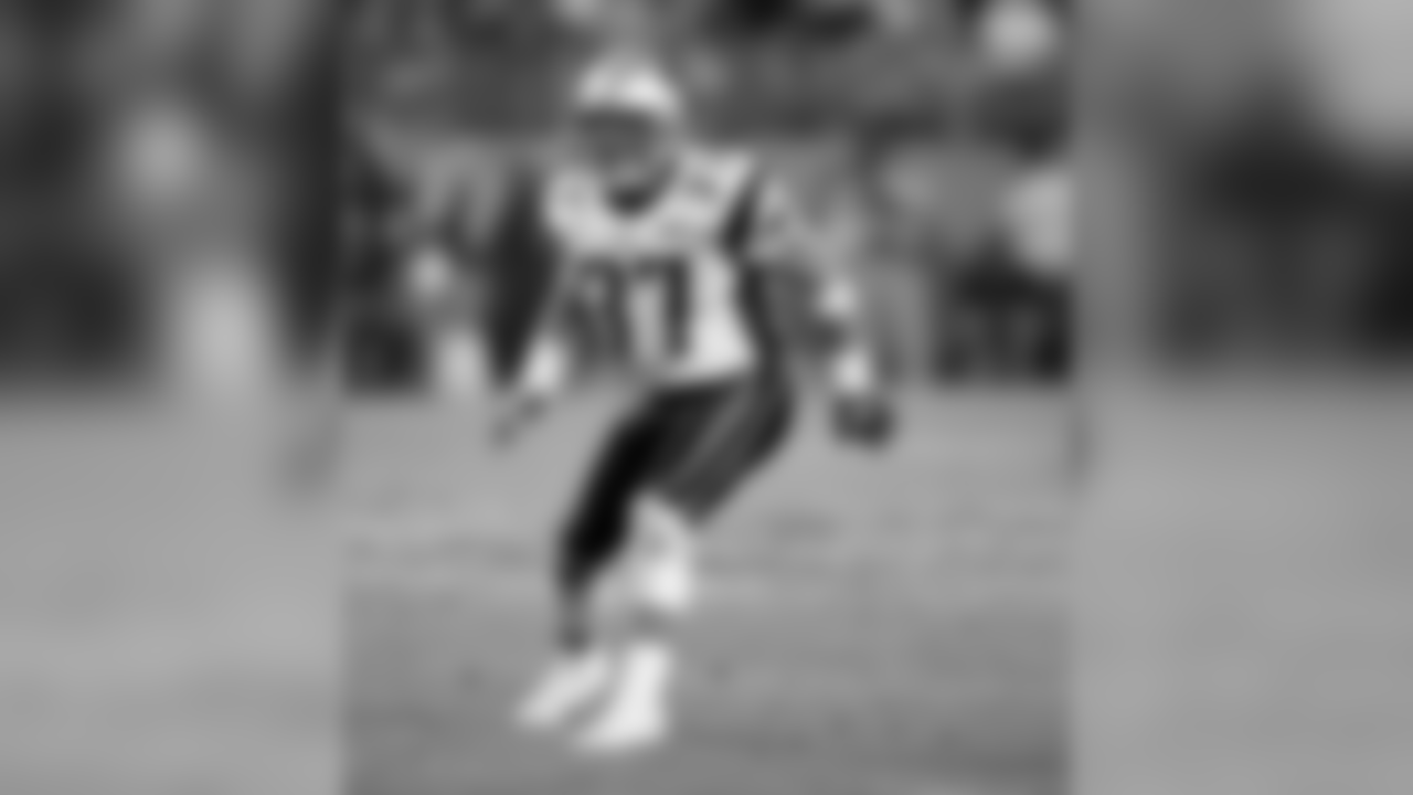 New England Patriots Rodney Harrison plays against the Philadelphia Eagles in SUPERBOWL XXXIX at Alltel Stadium, Jacksonville, FL. The Patriots defeated the Eagles 24-21.