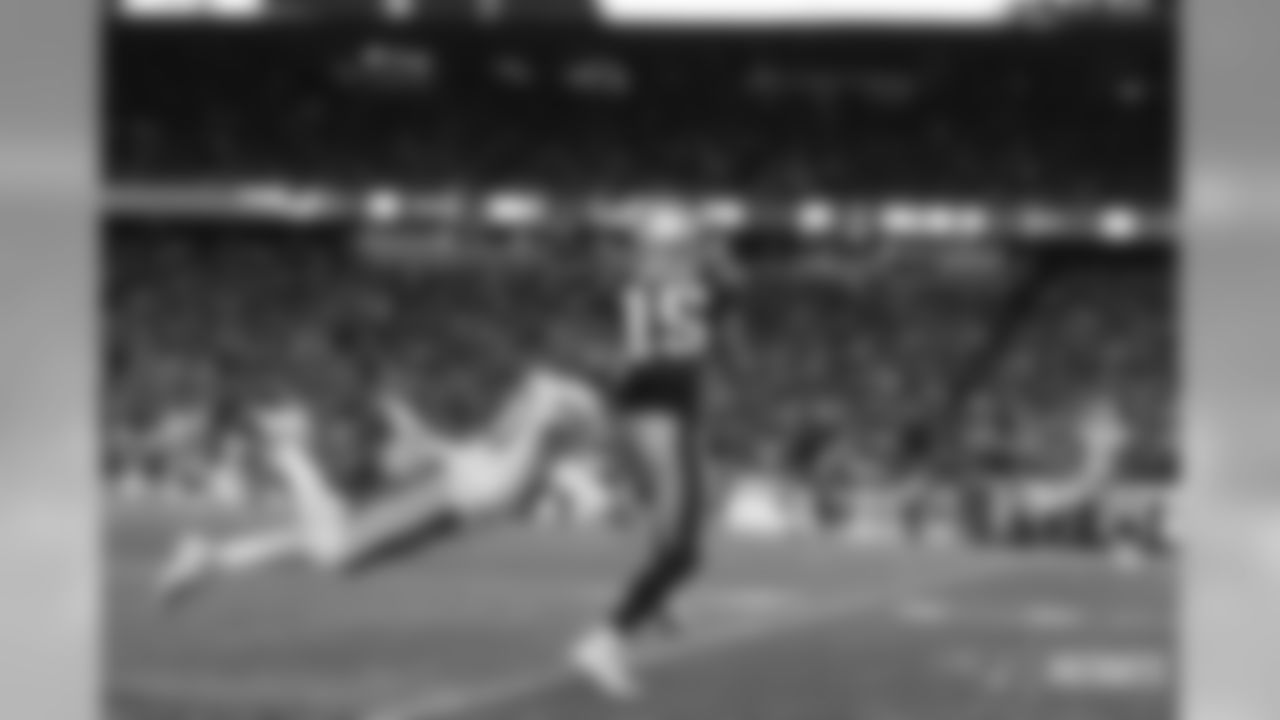 Chris Hogan
