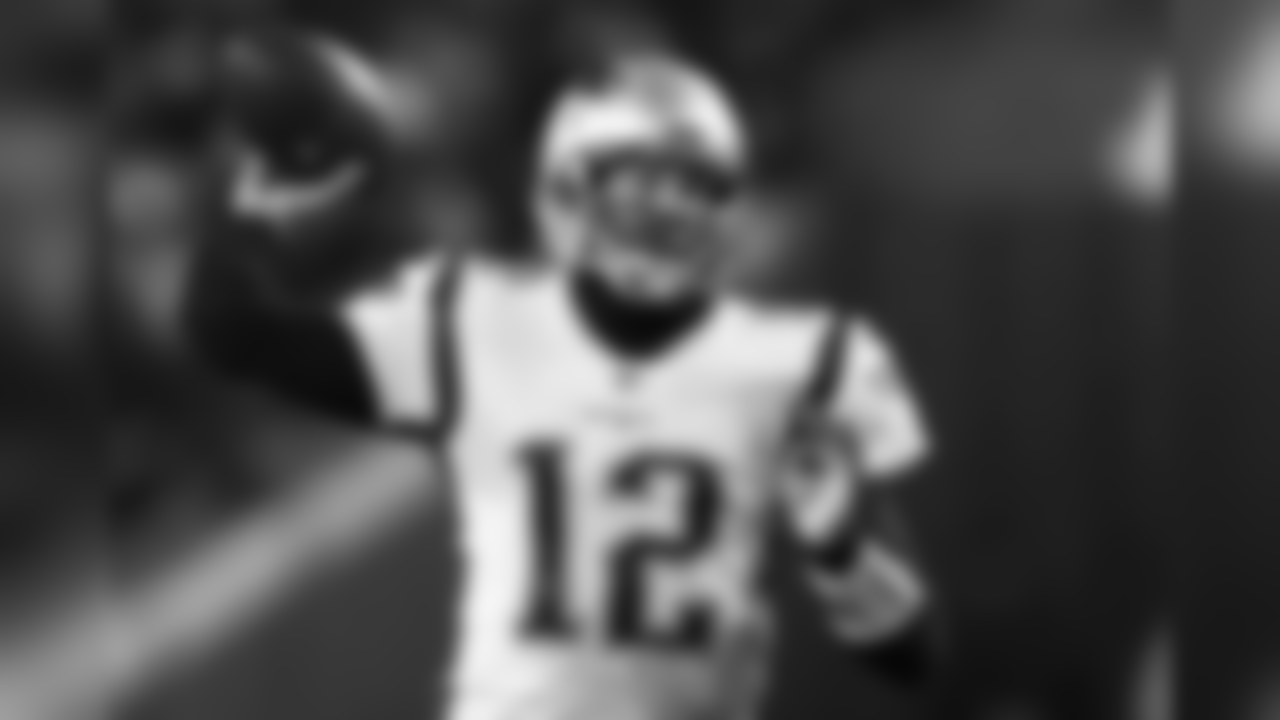 New England Patriots quarterback Tom Brady (12) throws a pass during the first half of the AFC Championship NFL football game against the Kansas City Chiefs, Sunday, Jan. 20, 2019, in Kansas City, Mo. (AP Photo/Jeff Roberson)