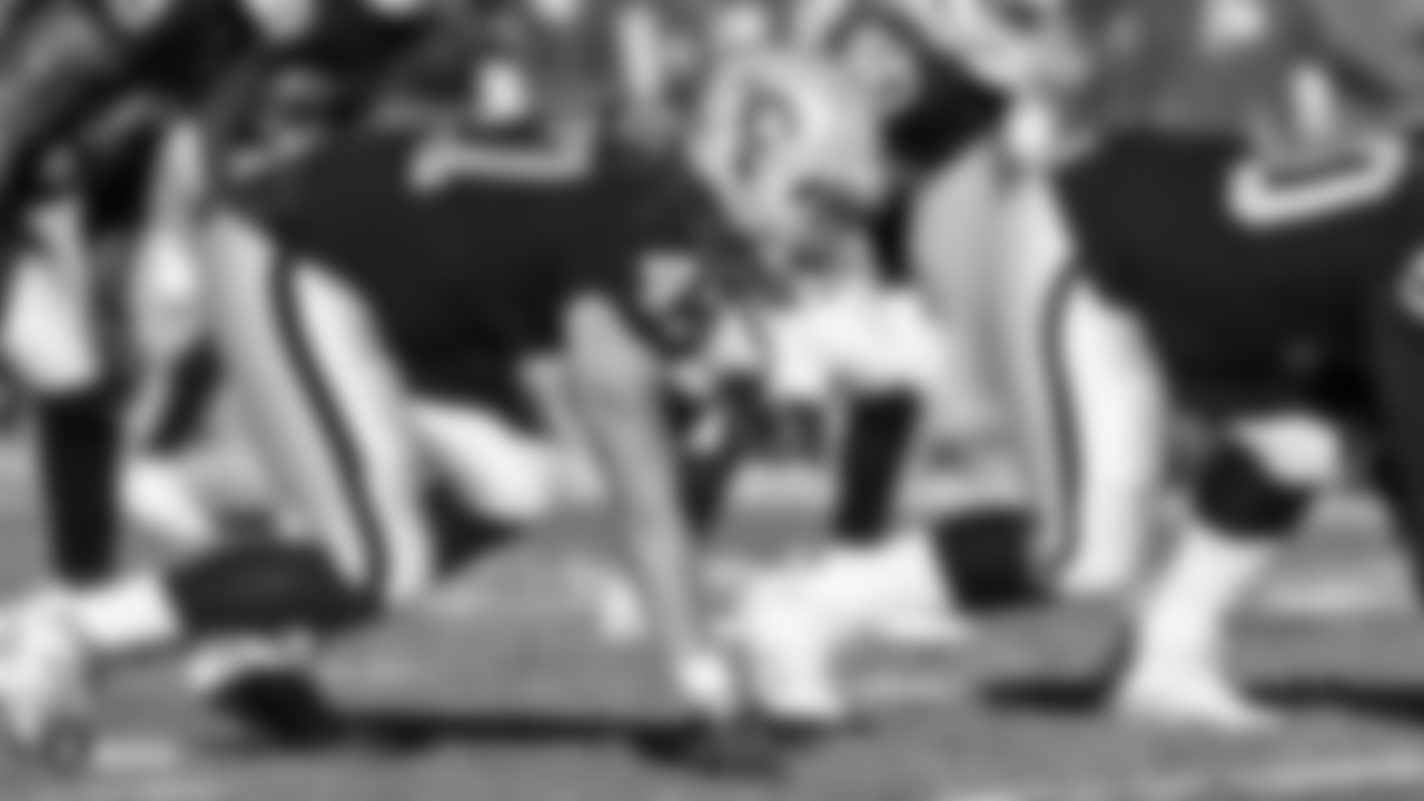 LB James Cowser