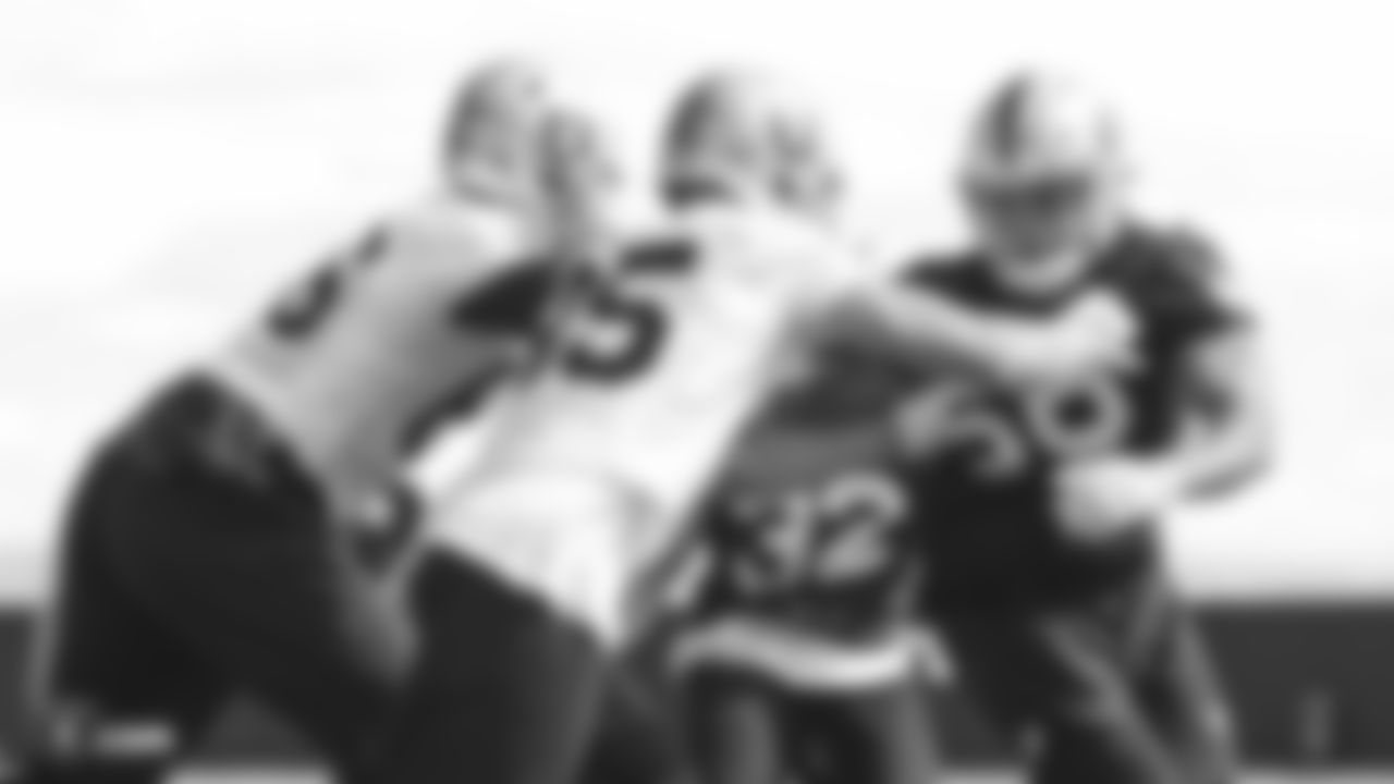 Oakland Raiders tight end Lee Smith (86), tight end Derek Carrier (85), and linebacker Kyle Wilber (58) on the field for practice at The Oakland Raiders Practice Facility, Thursday, October 4, 2018, in Alameda, California.