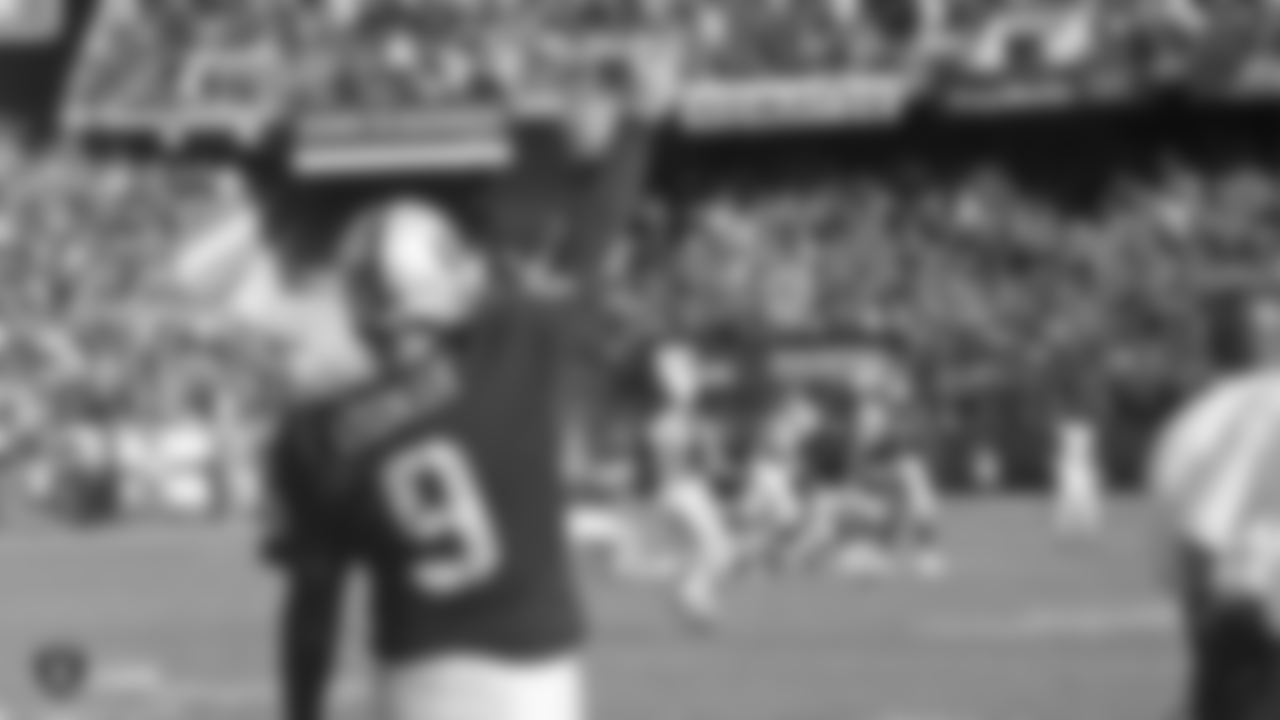 Originally selected by the Raiders in the 5th round of the 2000 NFL Draft, punter Shane Lechler punted in 206 games. He was selected for seven Pro Bowls and named First-Team All-Pro six times.