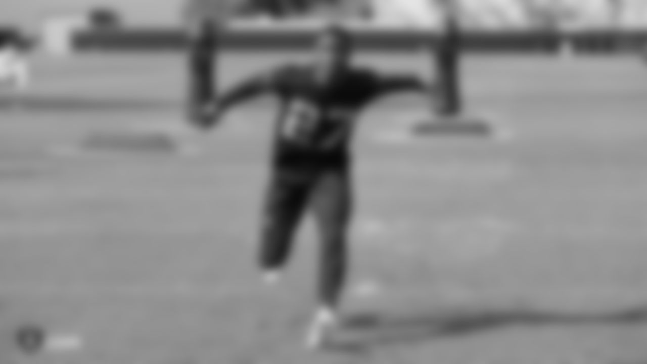 Raiders cornerback Trayvon Mullen (27) at a workout during phase two of the offseason program at the Raiders Practice Facility in Alameda, Calif.