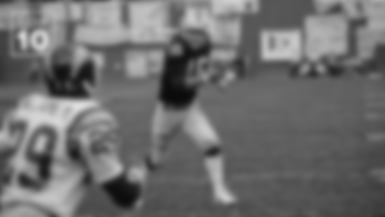 QB Jim Plunkett
