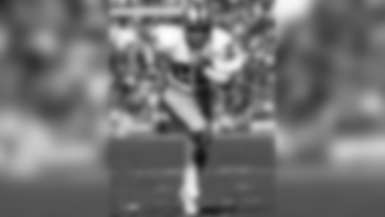 WR Fred Biletnikoff played in 190 games with 160 starts and caught 589 passes for 8,974 yards and 76 TDs. He was named MVP of Super Bowl XI and was later enshrined in the Pro Football Hall of Fame in 1988.