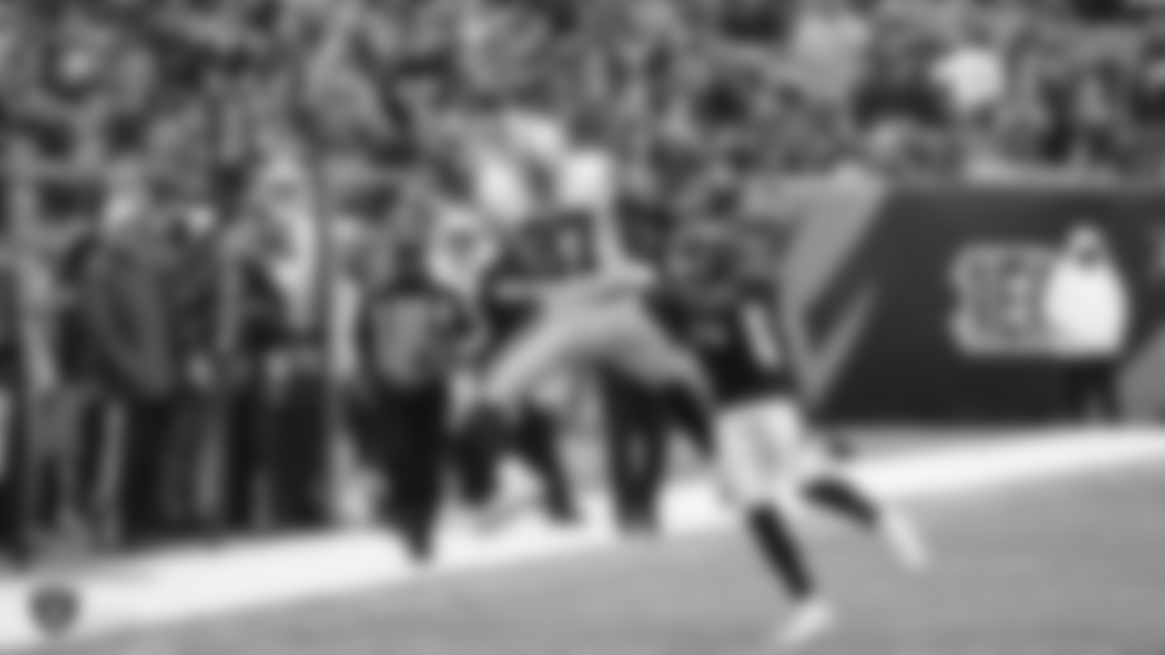 Oakland Raiders tight end Jared Cook (87) during the Oakland Raiders regular season game against the Cincinnati Bengals at Paul Brown Stadium, Sunday, December 16, 2018, in Cincinnati, Ohio. The Oakland Raiders lost 30-16.