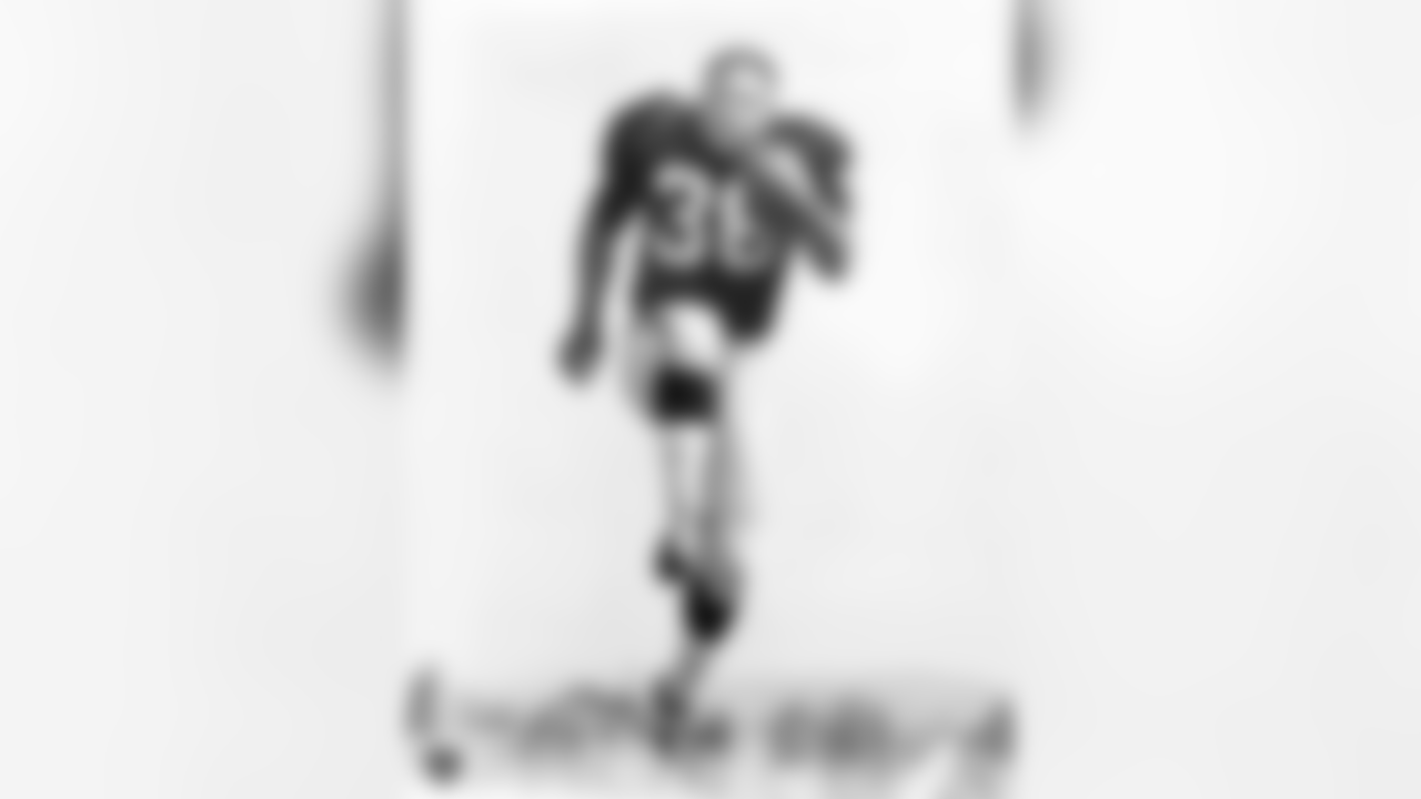Clem Daniels played in 87 games as a Raider, running for 5,103 yards on 1,133 carries with 30 touchdowns.