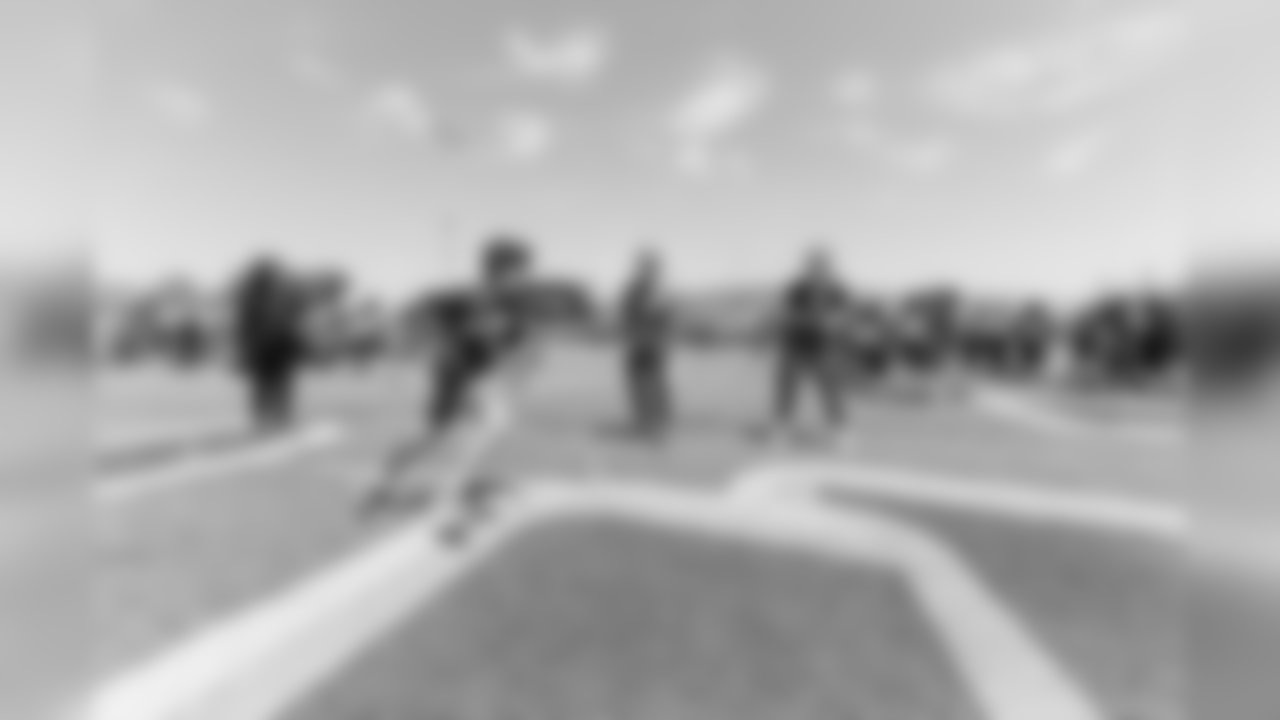 In partnership with the American Heart Association, the Los Angeles Rams host their 4th annual PLAY 60 Field Day for more than 1,000 youth from 23 different schools across the Los Angeles region. Los Angeles Rams Cheerleaders and Rampage join the events with special guests. Friday, May 03, 2019, Agoura Hills, CA. (Will Navarro/Rams)