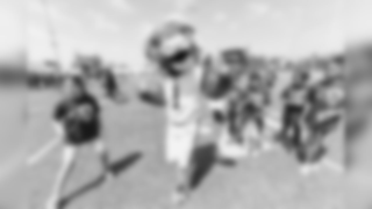 In partnership with the American Heart Association, the Los Angeles Rams host their 4th annual PLAY 60 Field Day for more than 1,000 youth from 23 different schools across the Los Angeles region. Los Angeles Rams Cheerleaders and Rampage join the events with special guests. Friday, May 03, 2019, Agoura Hills, CA. (Will Navarro/Rams)