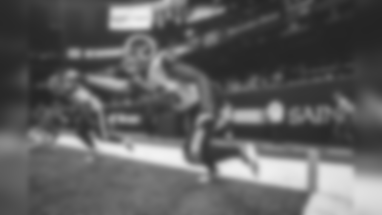 Defensive end (56) Dante Fowler of the Los Angeles Rams warms up before the Rams 35-45 loss to the Saints in an NFL Week 9 regular season football game, Sunday, November 4, 2018, in New Orleans, LA. (Jeff Lewis/Rams)