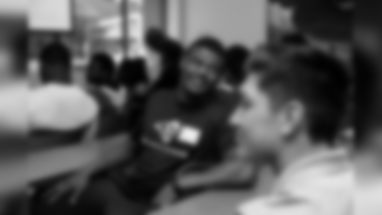 Los Angeles Rams linebacker Micah Kiser (59) along with other players and staff of the Los Angeles Rams attends a leadership session held with aims of breaking socioeconomic barriers between two high schools with varying demographics with RISE (Ross Initiative in Sports for Equality) on September 17th, 2018 at Oaks Christian School in Westlake Village, Calif (Rams/Hiro Ueno)