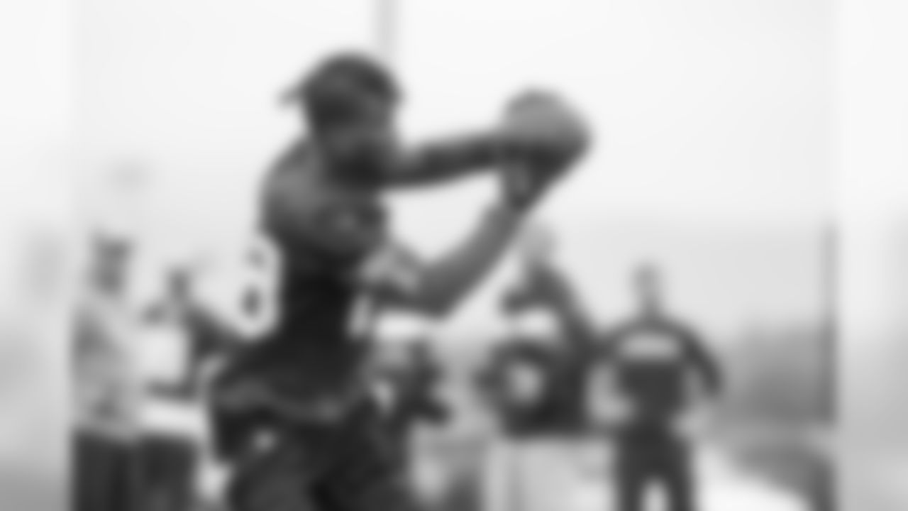 Wide receiver (88) Michael Thomas of the Los Angeles Rams works out on the field during Phase II of the offseason program, Wednesday, May 15, 2019, in Thousand Oaks, CA. (Jeff Lewis/Rams)